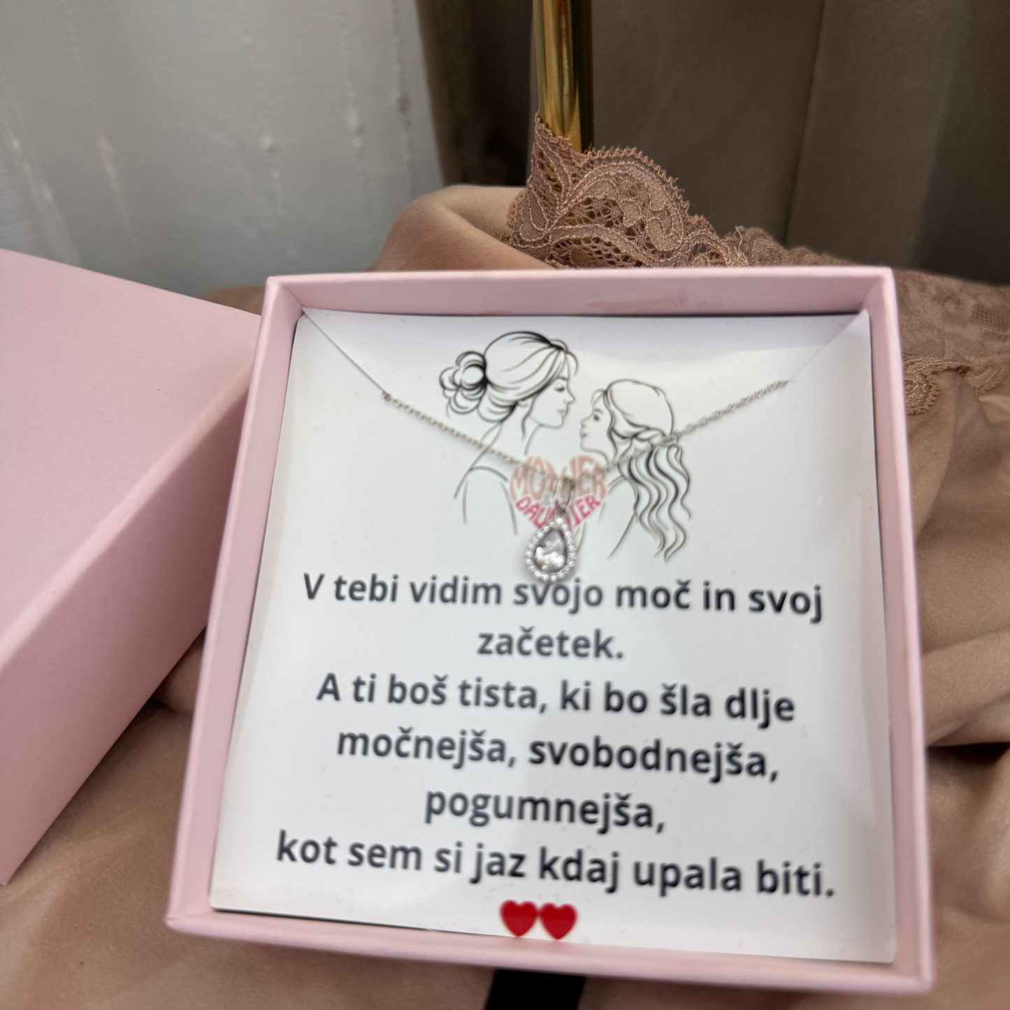 116. Nova kolekcija I Verižica s posvetilom I Darilo, ki se zapiše v večnost.